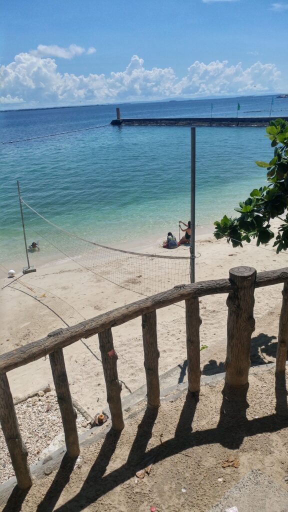 Beach Condo For Sale 1 Bedroom  Cebu, Lapu-Lapu